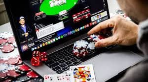 Ilustrasi platform toto8000 dengan akses mobile dan taruhan olahraga